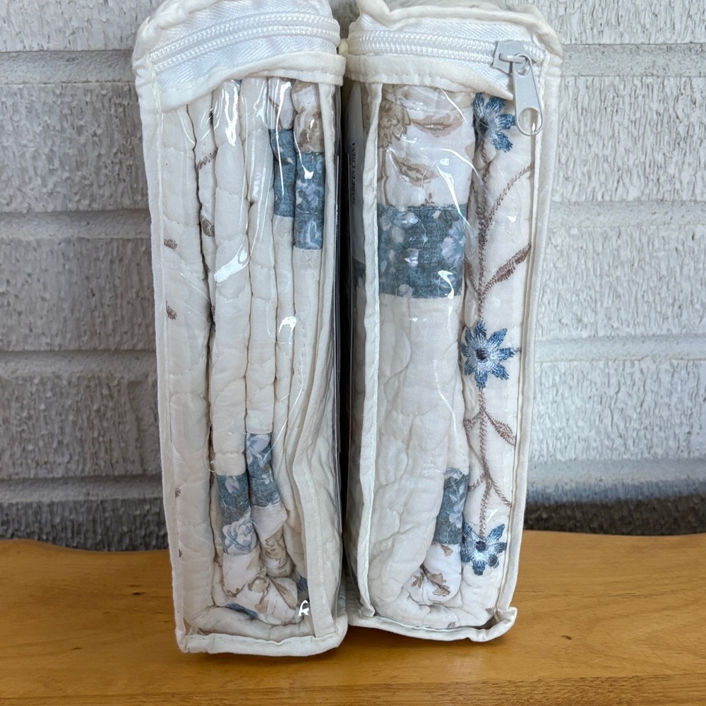 Croft & Barrow Genevieve Heirloom Standard Shams (2) Cotton Cream Blue Floral - Picture 4 of 4
